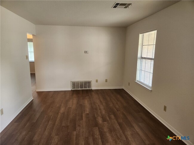 Building Photo - 2409 Paul Revere St