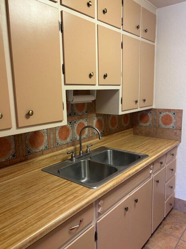 Foto del edificio - NEWLY REMODELED 1 BED 1 BATH