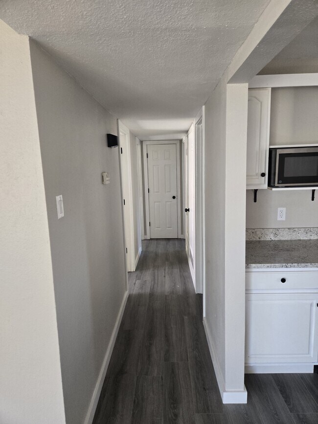 Foto del edificio - 1804 Kirby Ct NE