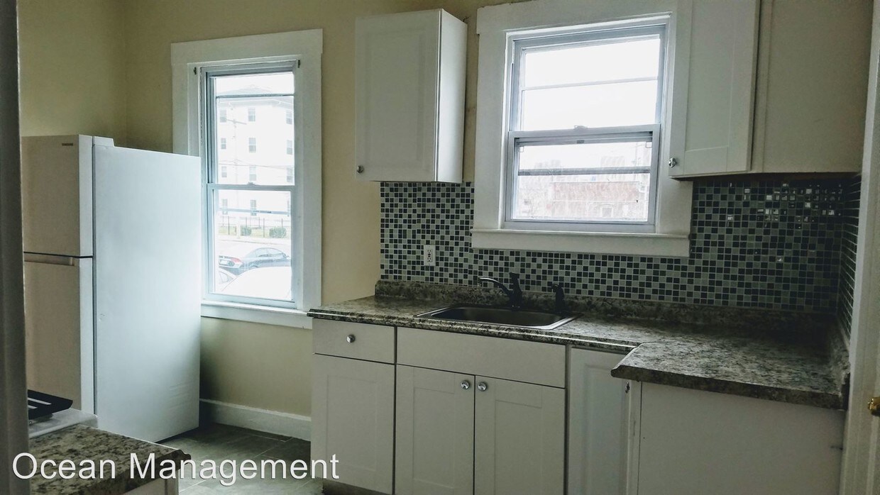 Primary Photo - 2 br, 1 bath Apartment - 262 Dixwell Avenue