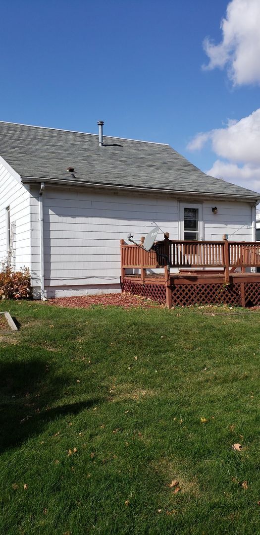 Building Photo - FOR RENT- 510 1st St- Parkersburg *PETS OK*