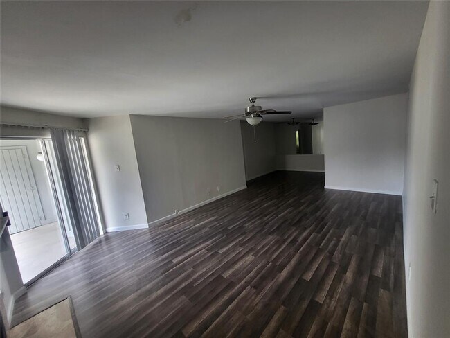 Building Photo - 8787 Brae Acres Rd