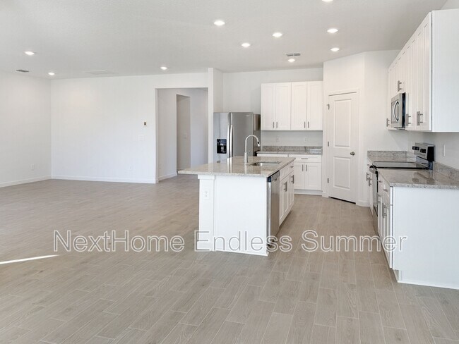 Building Photo - 12719 Senbay Ct