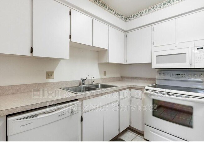 Building Photo - 848 Mikasuki Dr