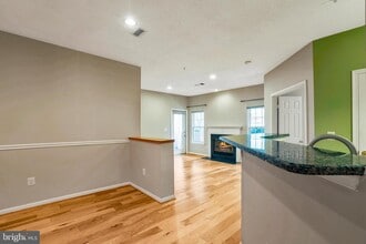 Building Photo - 1708 Lake Shore Crest Dr