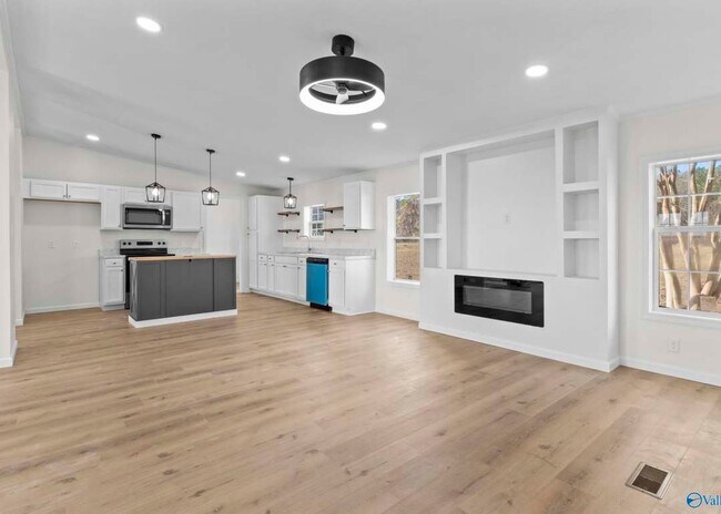Foto del edificio - 1051 Steger Rd