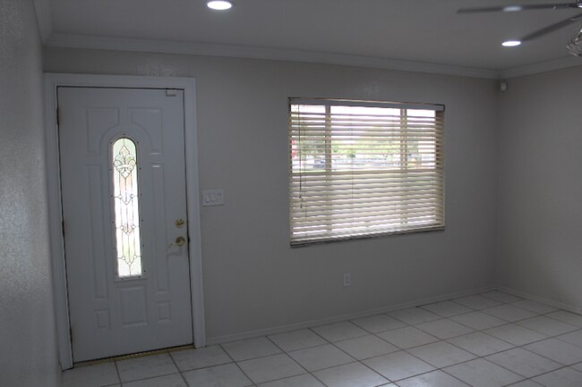 Foto del edificio - 6100-6104 4th Ave S
