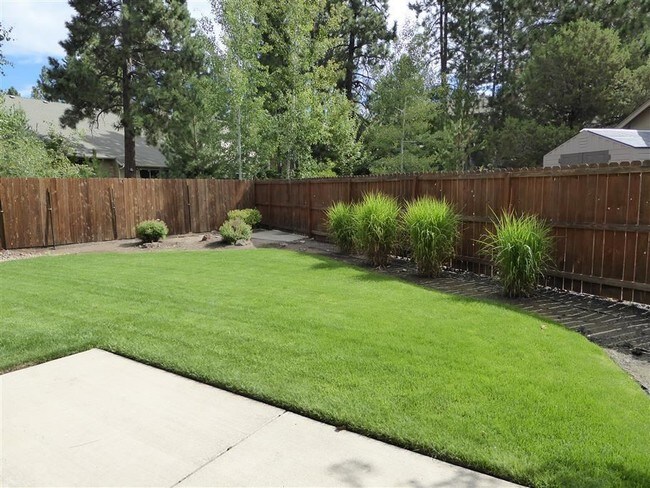 Building Photo - 3 br, 2 bath House - 61298 Linfield Court