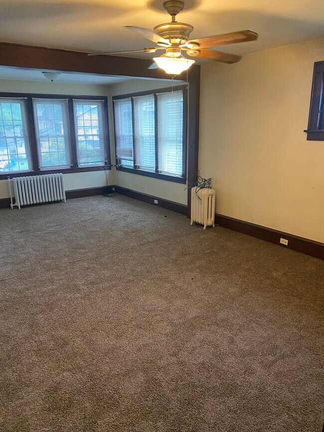 Sala de estar - 22 Center St