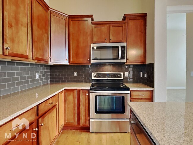 Foto del edificio - 307 Inverness Way S