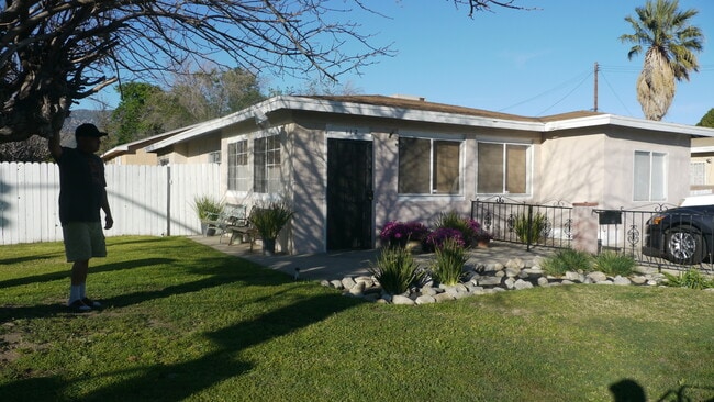 Building Photo - Home for Rent