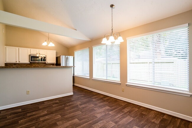 Foto del edificio - 15238 Bedford Glen Dr