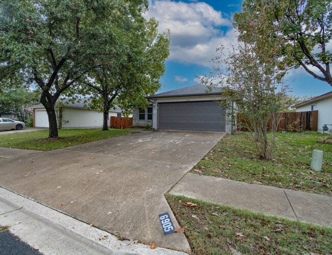 Foto del edificio - 6905 Broad Brook Dr