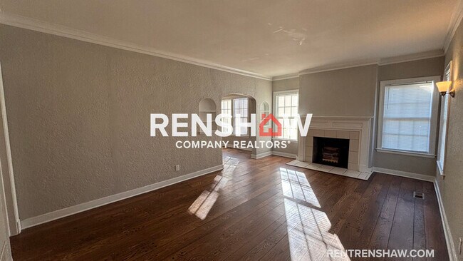 Foto del edificio - 2377 Jackson Ave