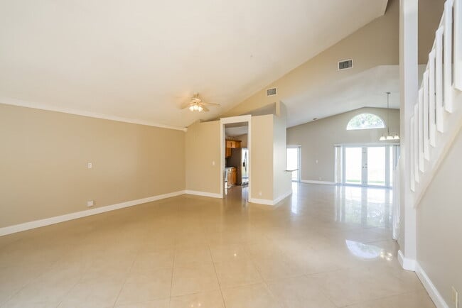Building Photo - 2042 Cross Breeze Dr