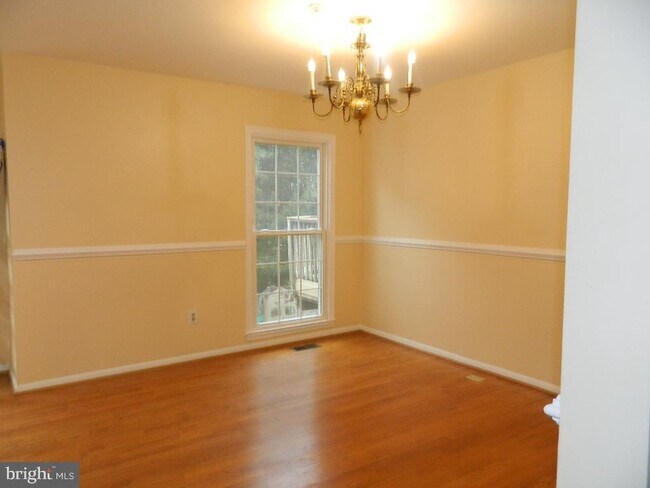 Building Photo - 18520 Cherry Laurel Ln