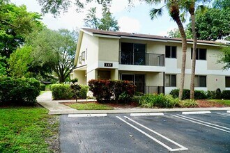 Building Photo - 117 Gardens Dr