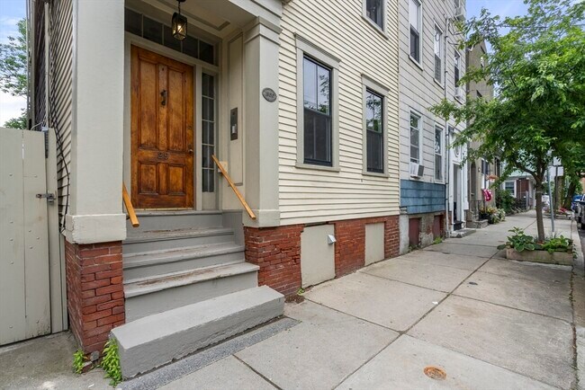 Foto del edificio - 30 Princeton St