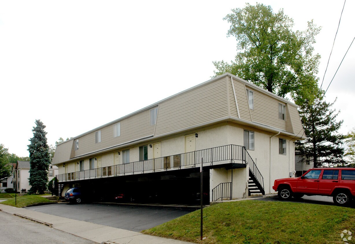 Vista lateral - 181-193 W Norwich Ave