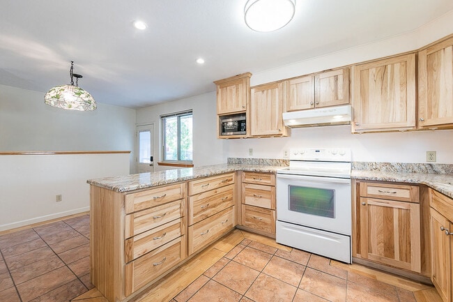 Foto del edificio - 7420 Webster St