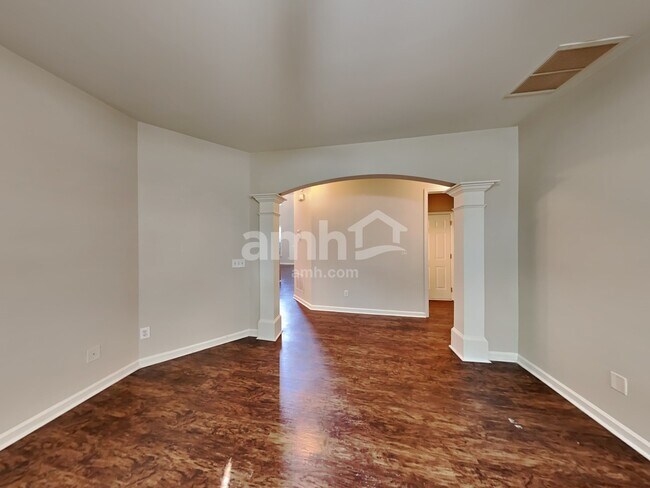 Foto del edificio - 5 Horseshoe Ln