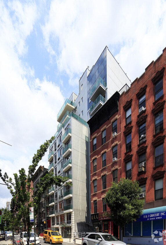 Primary Photo - 53 Hester St