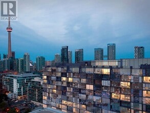 Building Photo - 629 King St W