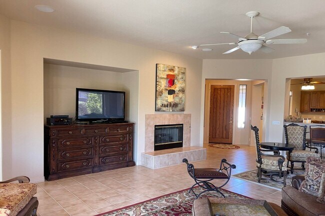 Building Photo - 7771 E Visao Dr