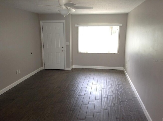 Building Photo - 1111 Royal Palm Ave
