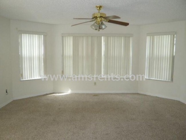Building Photo - 2902 Fox Squirrel Dr