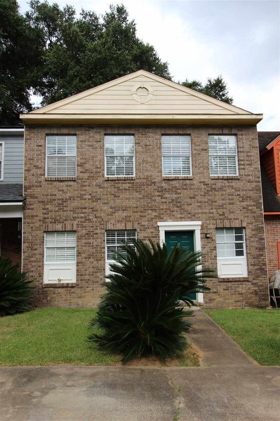 2387 Gregory Dr, Tallahassee, FL 32303 House Rental in Tallahassee