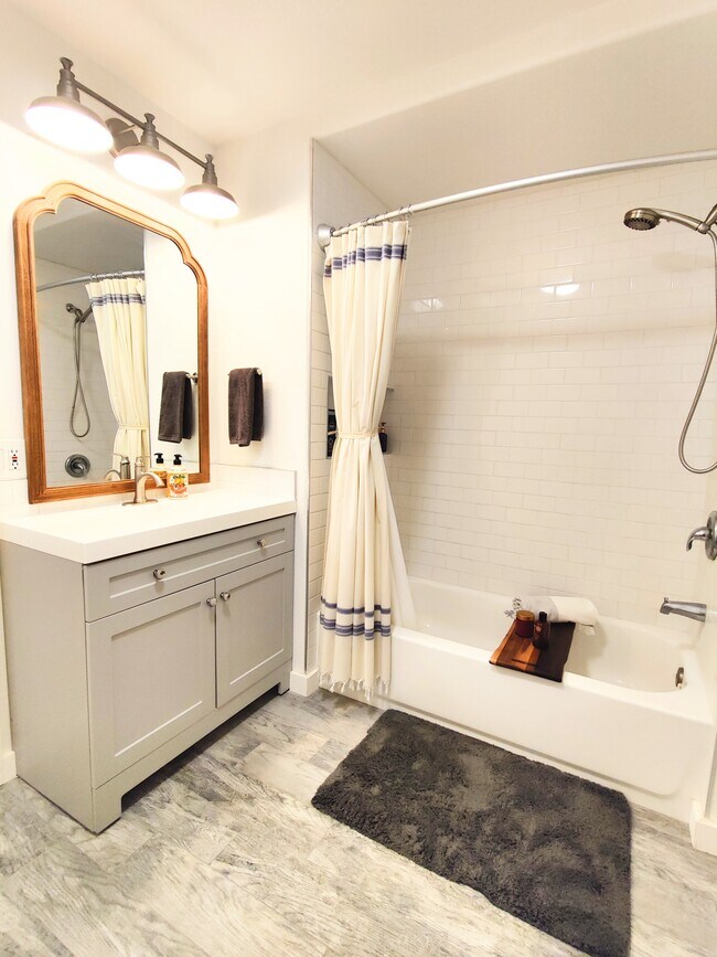 Baño - 823 Orondo Ave