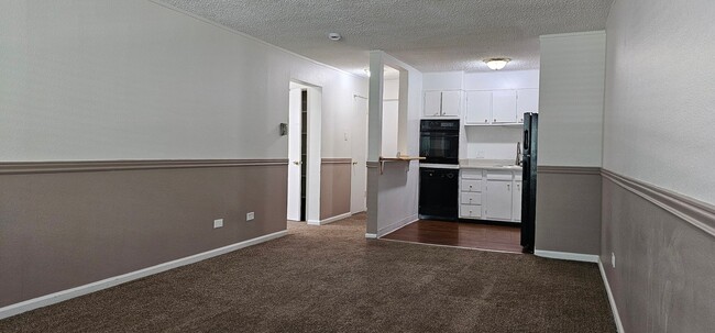 Photo - 1160 N Ogden St Apartment