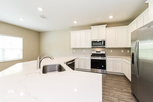 Foto del edificio - 337 Fellbrook Dr