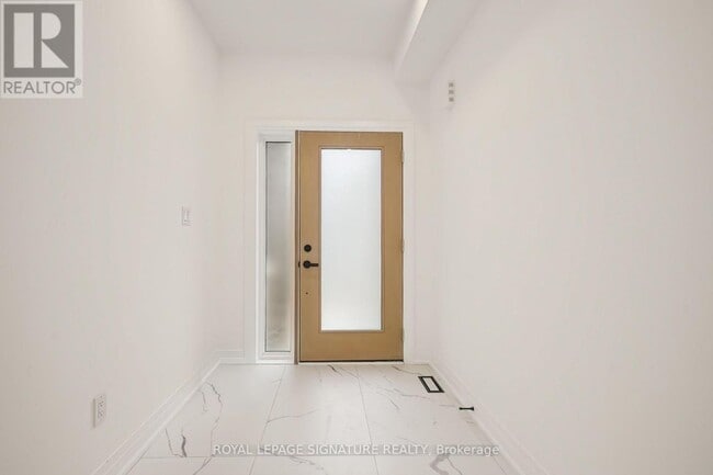 Building Photo - 6636 Clock Ct