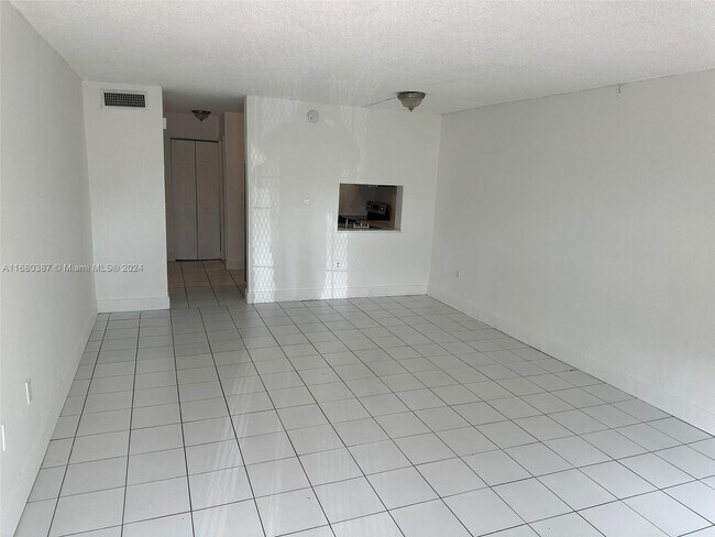 Building Photo - 271 NW 177th St
