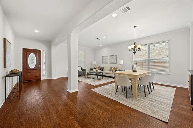 Foto del edificio - 703 S Frontier Ln