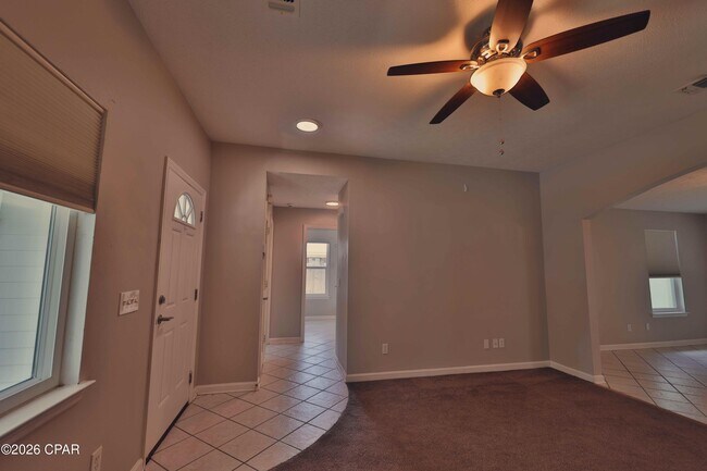 Building Photo - 3931 Treasure Cir