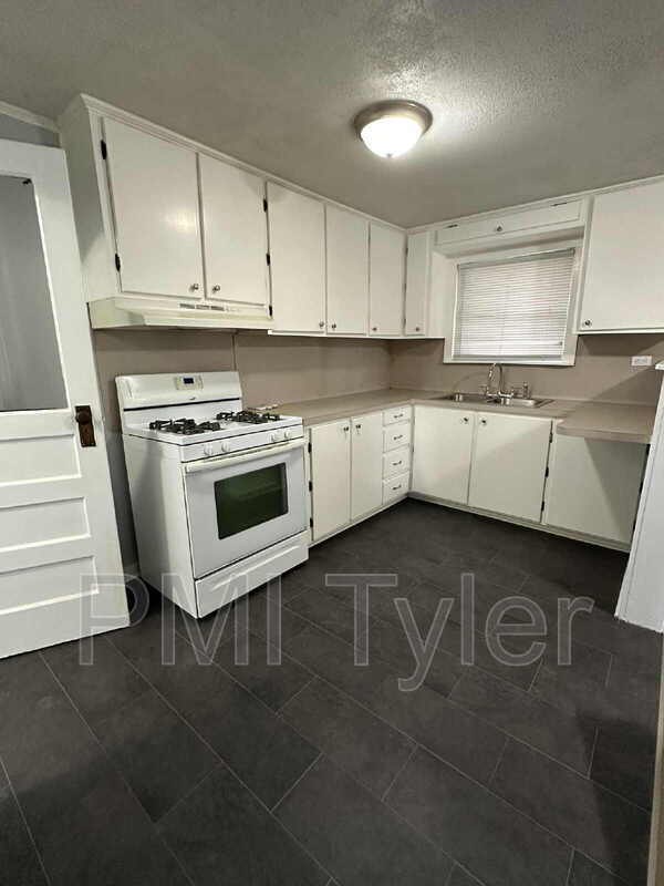 Building Photo - 107 Tracy Lynn St