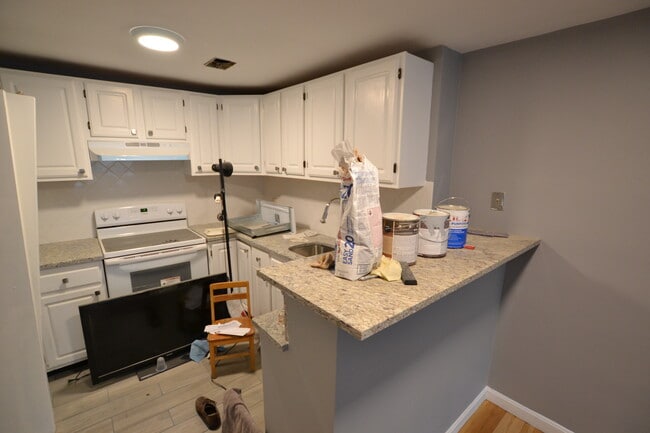 Building Photo - 357 Faneuil St