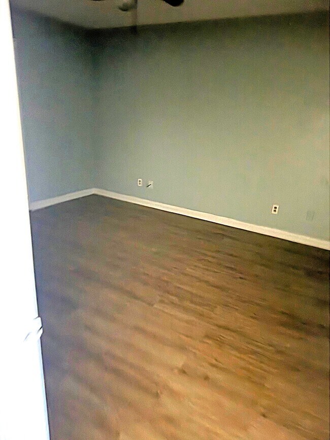 Foto del edificio - 826 Willow Pointe