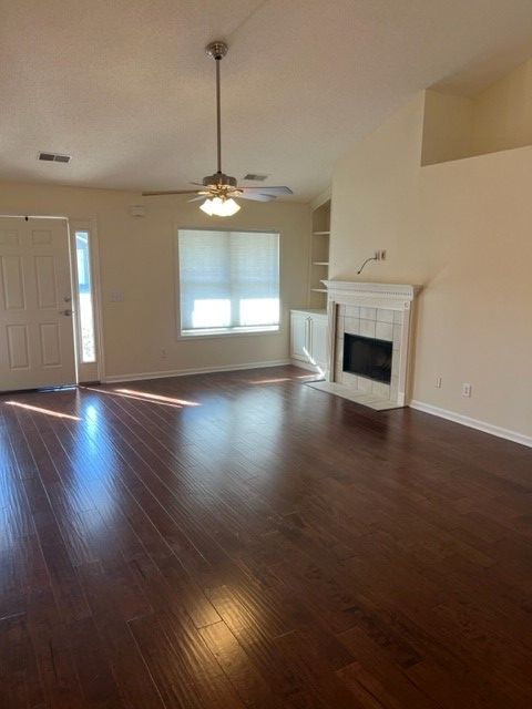 Building Photo - 6 Heartstone Cir