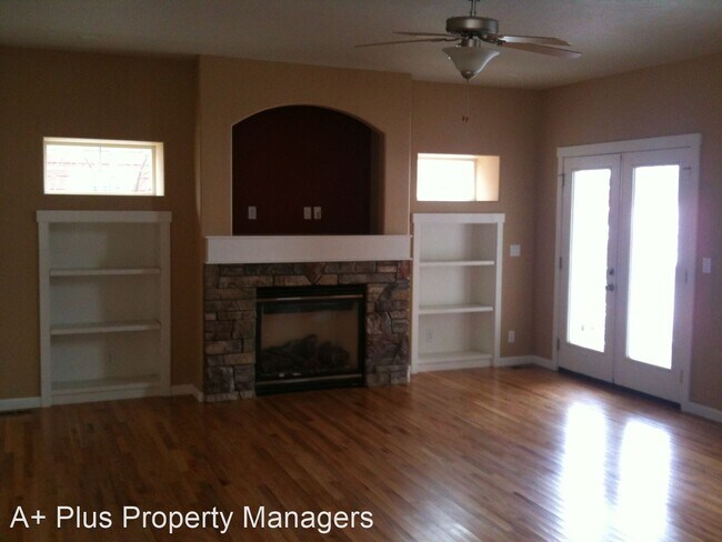 Foto del edificio - 5 br, 4.5 bath House - 2841 W Marceille Dr
