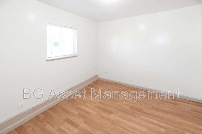 Building Photo - 936 Tennent Ave