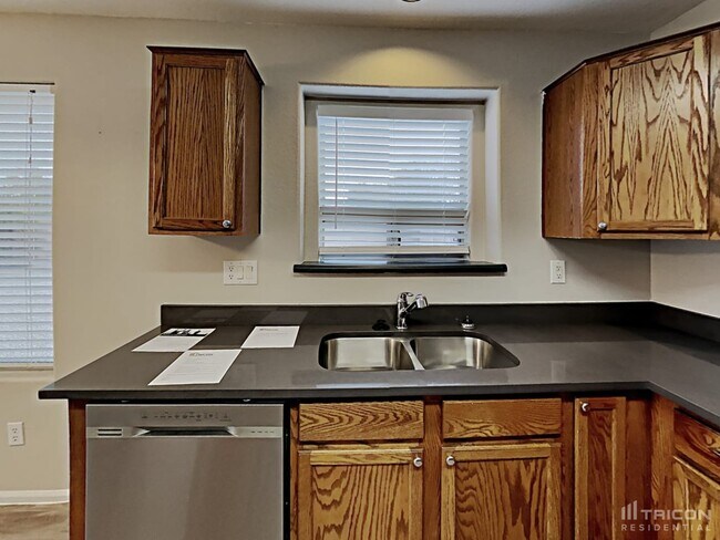Foto del edificio - 29459 N Blackfoot Daisy Dr