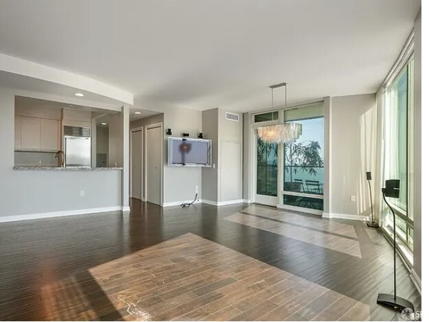 Foto del edificio - 425 1st St