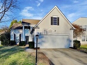 Building Photo - 5615 Waverly Lynn Ln