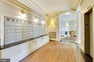 Building Photo - 1830 17th St NW