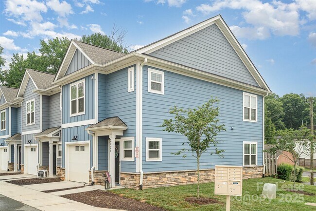 Building Photo - 2024 Summey Ave