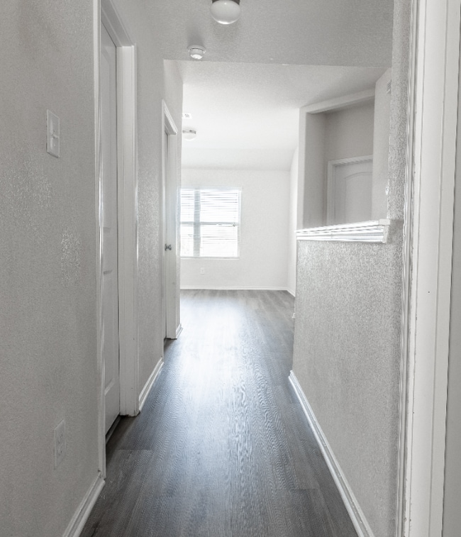 Foto del edificio - 1023 Chad Lp